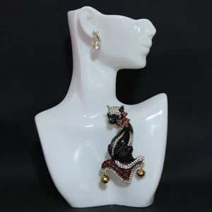 Vintage Christmas Series Brooch Christmas Leopard Pin Cute Animal Chest Flower - Picture 1 of 6