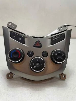 Temperature Control Graphite Silver 95274596 Fits CHEVROLET SONIC 2015-2016 - Image 1 of 4