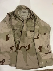 U.S. Military Desert Camouflage Field Jacket Large- Regular - Picture 1 of 5