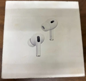 Apple AirPods Pro (2nd Generation) Wireless Ear Buds with USB-C Charging - READ - Photo 1 sur 5