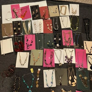 Jewelry Bulk Lot - Over 40 Necklaces, Some With Matching Earrings! - Picture 1 of 8