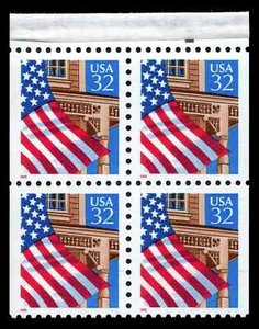 US Scott # 2916, Flag over Porch, Block of (4) 1995 32¢ Booklet Stamps, MNH - Picture 1 of 1