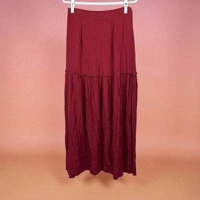 Maxi Falda Dotti Roja en Niveles Tiro Alto con Cremallera Lateral Talla 10 Festival Navidad Foto 1 de 4