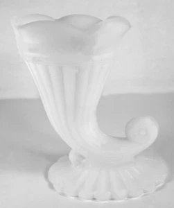 Vintage 1950's Jeannette White Milk Glass 5.25"t Cornucopia Horn Flower Vase - Picture 1 of 5