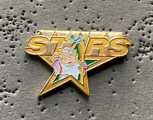 Dallas Stars Miss Piggy NHL Hockey Pin - Imagen 1 de 2