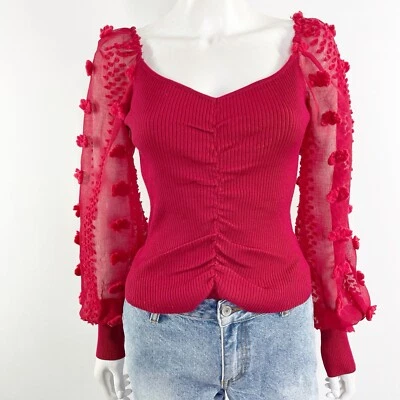 Top Acanalado Rojo Clásico Casi Famoso Talla M Bordado Mangas Globo Recortado Foto 1 de 4