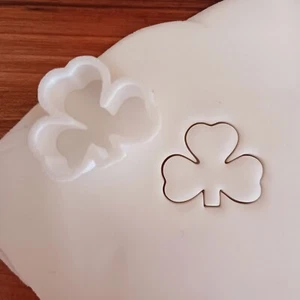 Shamrock Three Leaf Clover Shape Cookie Cutter Biscuit Pastry Straight Stalk - Picture 1 of 3