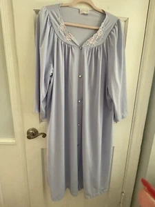 Shawdowline Lilac Blue Button Down Robe Housecoat Silky Soft Sz 1X - Picture 1 of 6