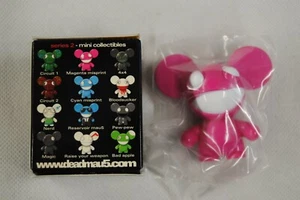 DEADMAU5 SERIE 2 MAGENTA MAL IMPRESO MINI COLECCIONABLE NUEVO OFICIAL RARO 12 EN TOTAL - Imagen 1 de 7