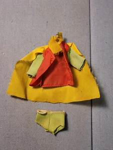 Vintage Mego Robin 1970s Original Uniform with Shorts and Cape - Picture 1 of 6