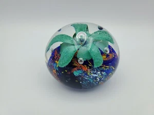 Art Glass Flowers Controlled Bubbles Paperweight Waterdrops on Petals - Picture 1 of 9
