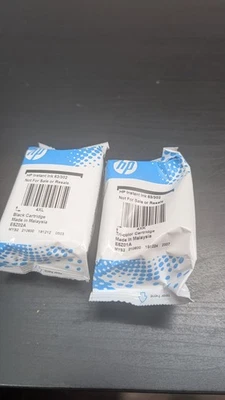 Open Box *Instant Ink* HP 63/302 schwarze und dreifarbige Tintenpatronen - Bild 1 von 4