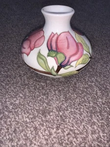 Moorcroft Large Squat Vase By Walter Moorcroft Pink Magnolia On Cream - Picture 1 of 5