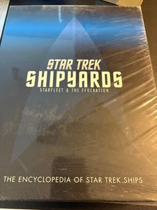 STAR TREK SHIPYARDS Starfleet & The Federation NEU OVP - Bild 1 von 3
