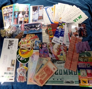 VENTA AL POR MAYOR EN TODO EL MUNDO: Lote mixto, sellos etiquetas tarjetas billetes monedas tapas boletos arte - Imagen 1 de 8