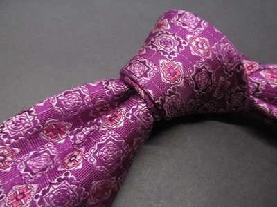 Corbata David Donahue 100% Seda Magenta con Medallones Encendedor CC23 Foto 1 de 4