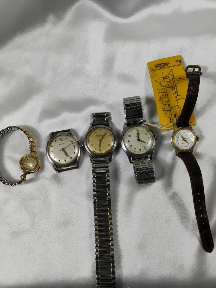 Vintage WW2 Watch Lot For  Restoration In Very Good Condition  Foto 1 de 1