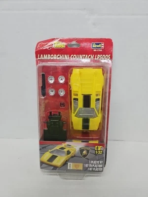 Revell LAMBORGHINI COUNTACH LP500S SNAP-TITE 1:32 Scale - Image 1 of 4
