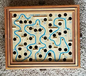 Vintage DRUEKE SPACE MAZE No. 1960 Wooden Labrinth Balance Puzzle