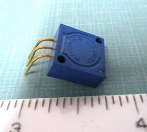 Bourns 1/2" 10Ω Square 90 Degree Precision Trimpot Potentiometer 3255W-M14-100 - Picture 1 of 2