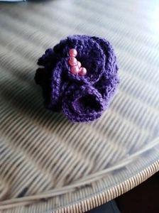 Complemento ganchillo. Hecho a mano. Acrílico morado. Mira mis otros artículos. - Picture 1 of 5