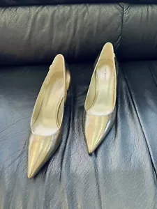 Tory Burch New Gold Dress Pumps ~ Size 8 - Picture 1 of 7