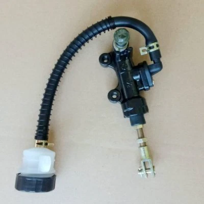 Rear Brake Master Cylinder Pump for Suzuki GS500 89-11 Katana GSX 600 650 88-11 - Imagem 1 de 3