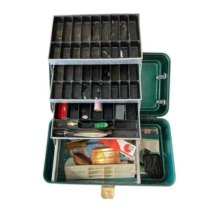 Vintage UMCO 3 Tray Cantilever Tackle Box With Random Assorted Contents - Picture 1 of 10
