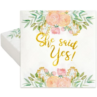 Paquete de 50 servilletas de papel de oro She Said Yes para compromiso, decoraciones de ducha nupcial Foto 1 de 4