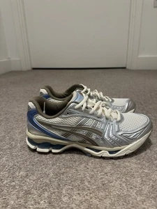 Asics Gel Kayano 14 Scarpe da Gym Run Crema Pepe Argento Puro Taglia UK6 Nuove - Foto 1 di 11
