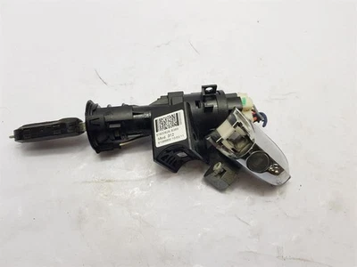 2007-2013 MK2 FIAT 500 IGNITION BARREL & DOOR BARREL & KEY 61089800  - Image 1 of 4
