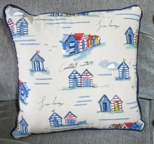 Large Beach Huts Zipped Cushion Cover Nautical Washable 16 inch x 16 inch - Picture 1 of 3