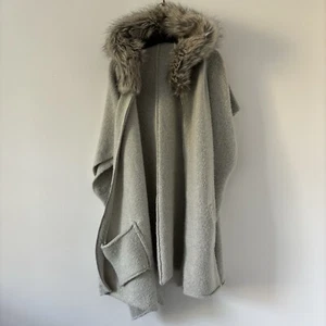 French Connection Jumper/Poncho One Size Grey Wool Blend Hooded Faux Fur Trim - Picture 1 of 10