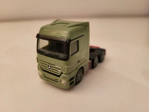 Herpa H0 Zugmaschine Mercedes ( 4 ) - Bild 1 von 1