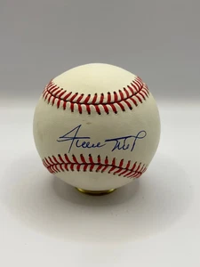Willie Mays signed baseball autograph baseball SF Giants PSA/DNA Authentic - Picture 1 of 2