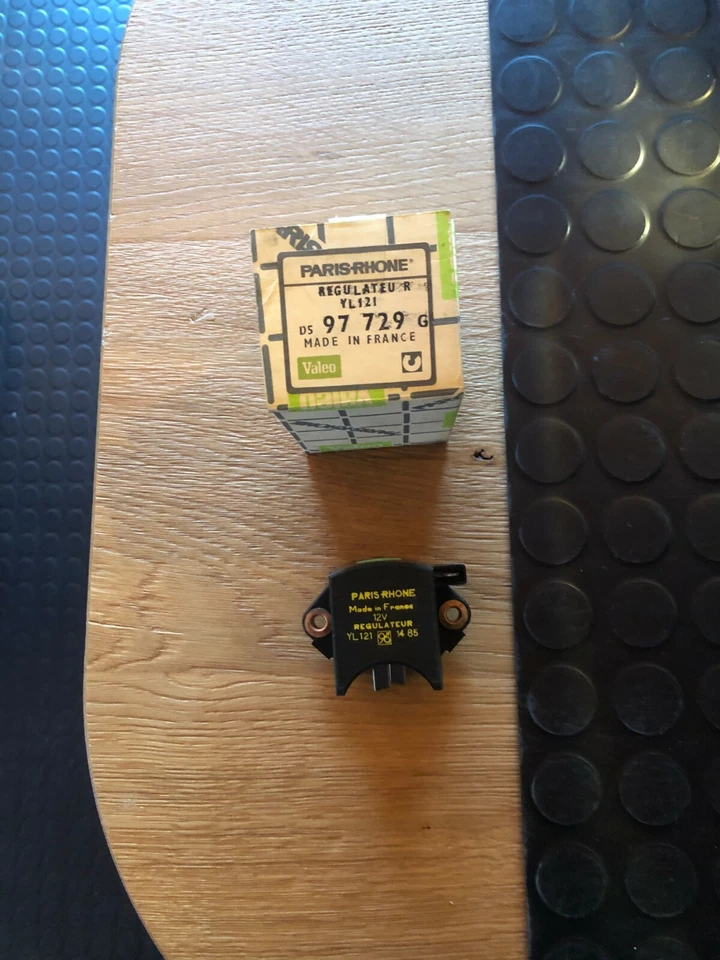 REGULATEUR 97729 YL121 VALEO POUR PARIS RHONE A14R26 A14R28 NEUF ORIGINE    - Photo 1/1