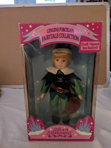 SOFT EXPRESSIONS FAIRYTALE COLLECTION GENUINE PORCELAIN PETER PAN DOLL RARE FIND - Picture 1 of 10