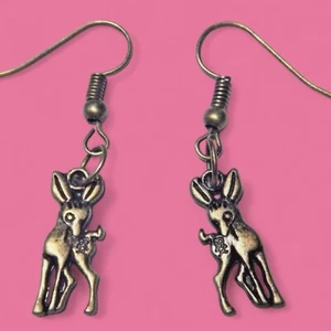 PENDIENTES BEBÉ CIERVO BRONCE HIPOALERGÉNICO con PENDIENTES CALAVERA gancho francés cervatillo punk V2 - Imagen 1 de 3
