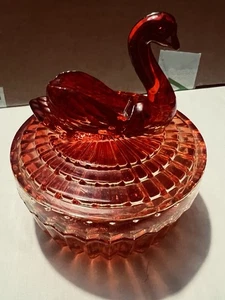 Jeanette SWAN ON NEST AMBERINA FLASH  Trinket Powder Box DISH *READ* Lipstick - Picture 1 of 24