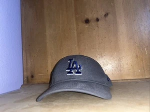 🔥A 2018 New Era Youth 9 Forty Snap Back Hat For The Los Angeles Dodgers 🔥 - Picture 1 of 3