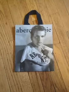 Vintage Abercrombie & Fitch MÄNNLICHES Modell Shirt Einkaufstasche 9"" x 12"" Bruce Weber - Bild 1 von 2