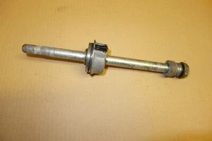 Yamaha FZR750 2LM FZR 750 GENESIS front wheel axle spindle and tacho drive - Picture 1 of 7