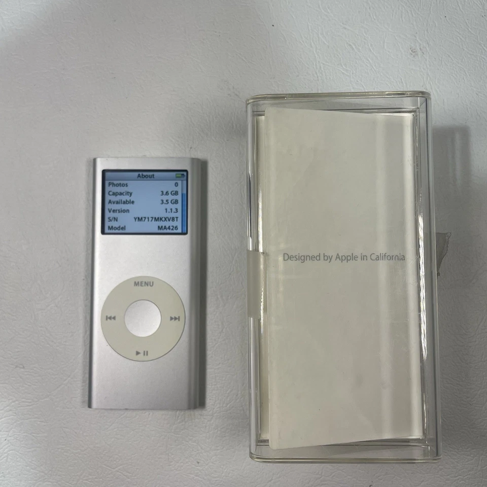 Apple iPod Nano 2nd Generation 4GB MP3 Player Silver A1199 Tested Working - Image 1 of 4
