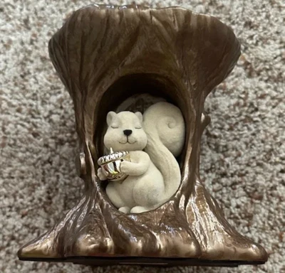 New Bath & Body Works Fall SQUIRREL IN TREE 3-Wick Candle Holder - Image 1 of 4