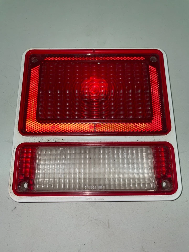 GMC Chevrolet Serie G 1971-1984 furgonetas G10 G20 lente de luz trasera 2 5963147, 5962558 Foto 1 de 4