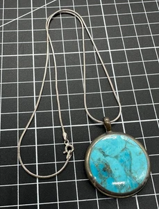 Vintage Large Round Turquoise Pendant (3.5cm wide) & Sterling Silver Necklace - Imagen 1 de 5
