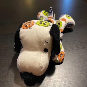 Hallmark 2021 Peanuts Great Pumpkin Charlie Brown Snoopy Plush - Picture 1 of 4