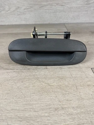 Maçaneta externa traseira direita Envoy 02-09 GMC fabricante de equipamento original - Imagem 1 de 4