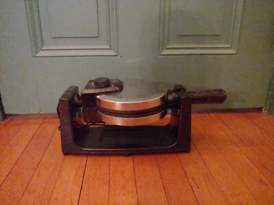 状况完好 Bella 华夫饼机 GH-805 — 第 1/4 张图片