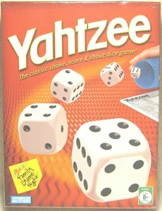 2005 YAHTZEE - CLASSIC DICE GAME - FAMILY GAME NIGHT - SHAKE SCORE SHOUT - NEW - Picture 1 of 7